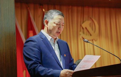 宜化集團(tuán)召開2019年慶?！拔逡弧眹H勞動(dòng)節(jié)暨表彰大會(huì)(圖5)