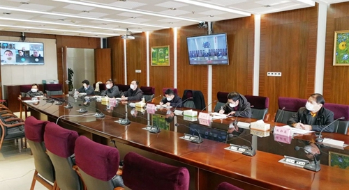 宜化集團(tuán)召開工作調(diào)度視頻會(圖1) 宜化集團(tuán)召開工作調(diào)度視頻會(圖1)