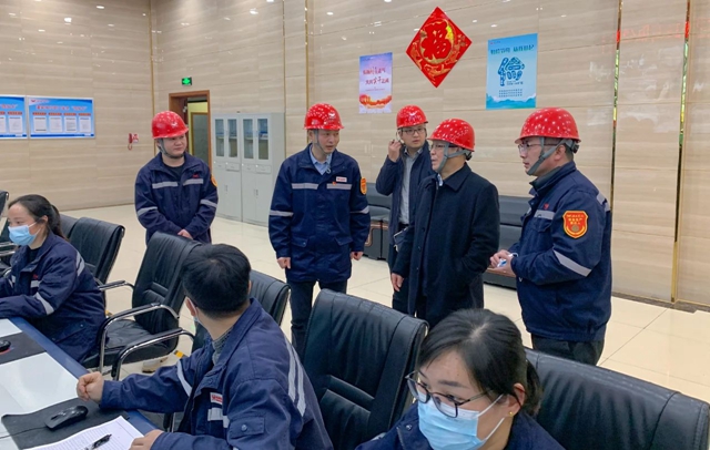 大年初一，王大真到田家河新項(xiàng)目和分子公司走訪慰問(wèn)(圖5)
