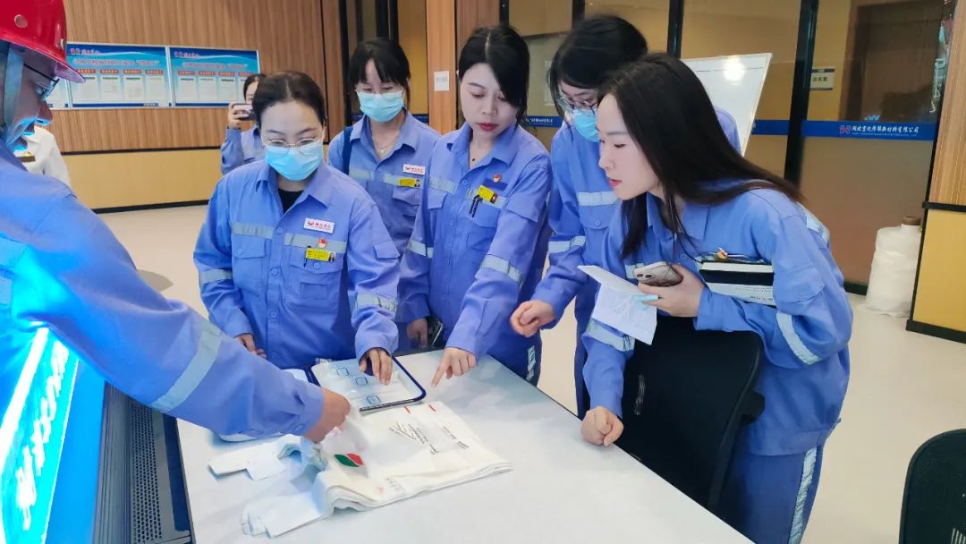 參觀新項(xiàng)目感受新變化更添新干勁！股份公司組織青年職工交流座談