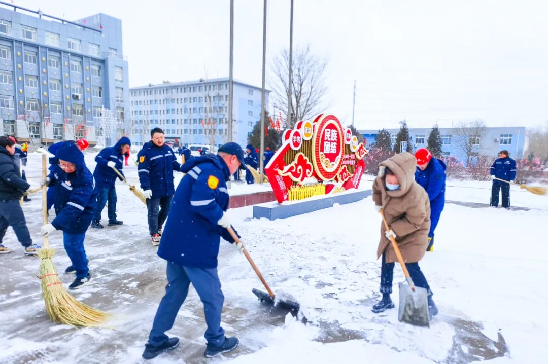 內(nèi)蒙宜化：迎風(fēng)戰(zhàn)雪保安全，勠力同心促生產(chǎn)(圖2)