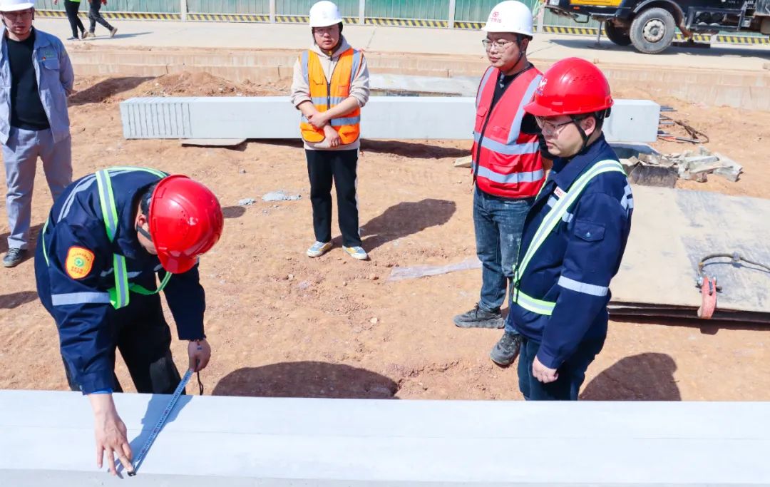 工程建設跑出加速度！磷化工項目預制管廊開始安裝(圖3)