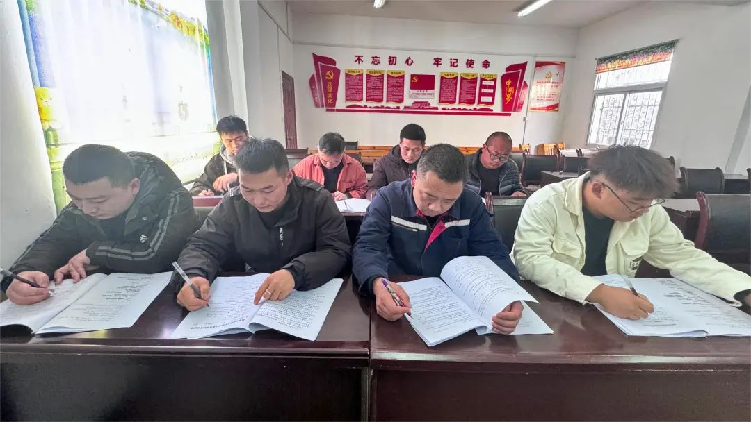 宜化礦業(yè)：強(qiáng)化教育培訓(xùn)提技能，新工分級管理見實(shí)效(圖2)