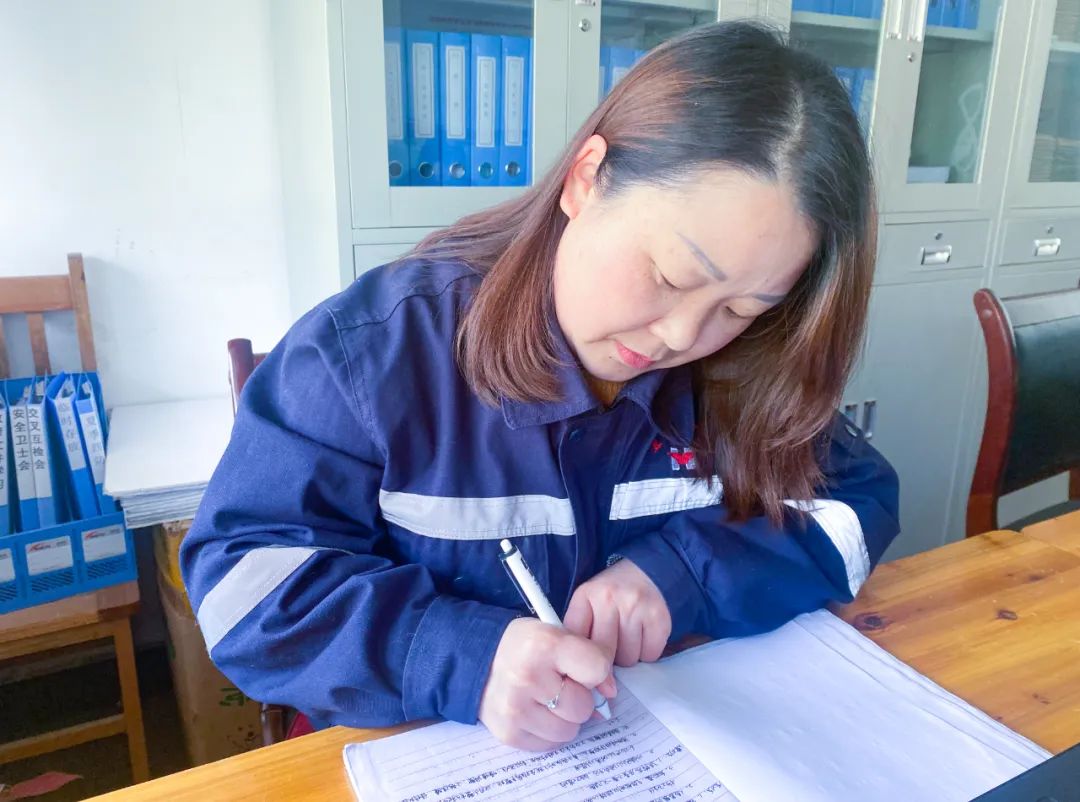 【宜化榜樣】宜化礦業(yè)黃小燕：礦山里的“黃督督”，安全上的內(nèi)當(dāng)家(圖5)
