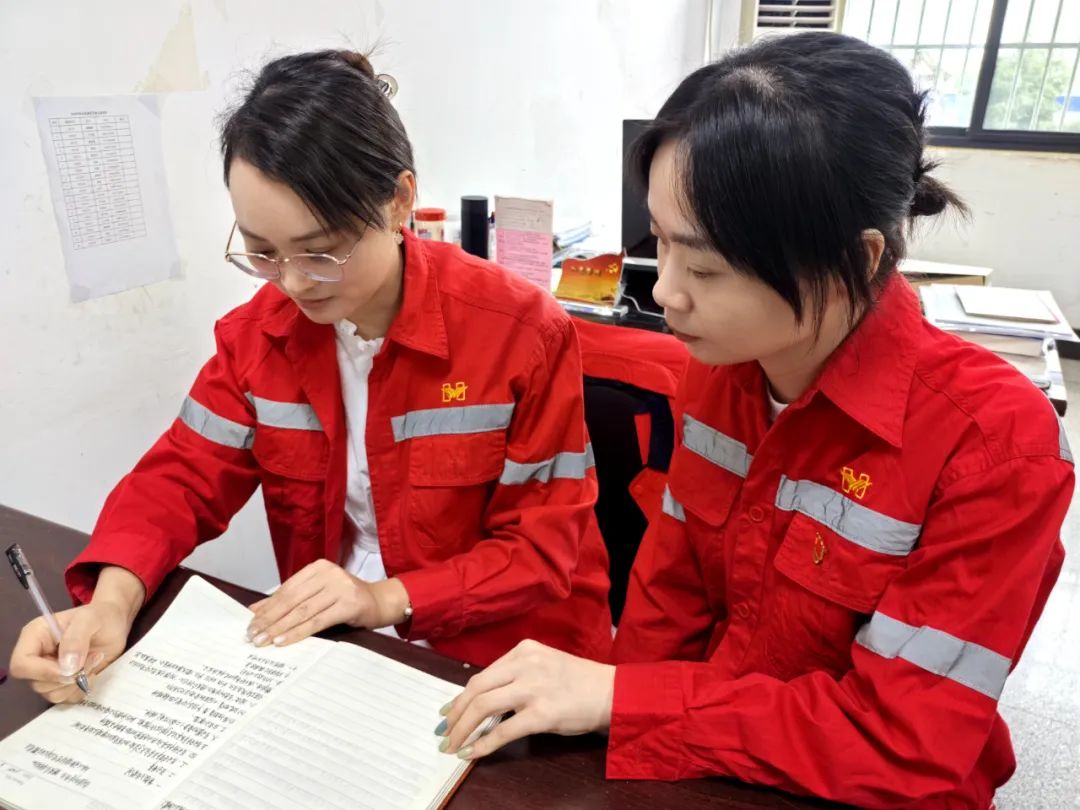 【宜化榜樣】化機(jī)公司李丹：提升素質(zhì)強(qiáng)技能，勇于奉獻(xiàn)顯擔(dān)當(dāng)(圖3)