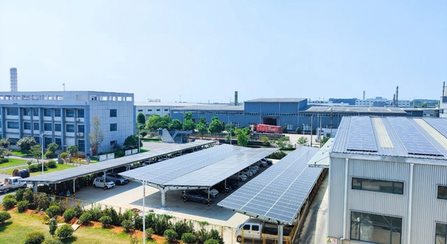 新材料公司光伏發(fā)電項目順利并網！