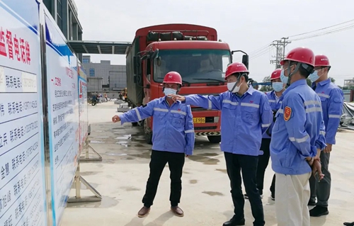 吳正新到TMP、TPO項(xiàng)目及松滋肥業(yè)新項(xiàng)目現(xiàn)場(chǎng)檢查指導(dǎo)工作