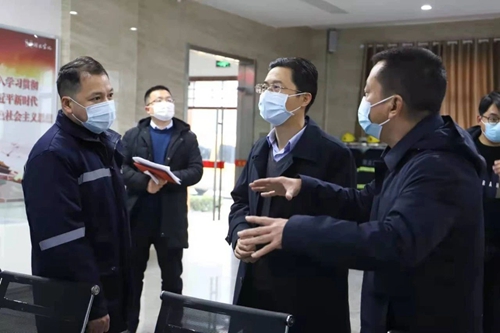 宜都市委副書記、市長(zhǎng)李澤剛到楚星公司慰問市拔尖人才