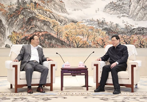 寧德時代在鄂投資布局新能源汽車動力電池產(chǎn)業(yè)！應勇王忠林與曾毓群座談