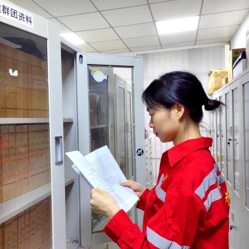 【宜化榜樣】化機公司李丹：提升素質(zhì)強技能，勇于奉獻顯擔當